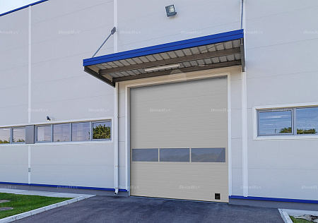 Промышленные ворота с панорамным остеклением Doorhan ISD02 (2800х5600)